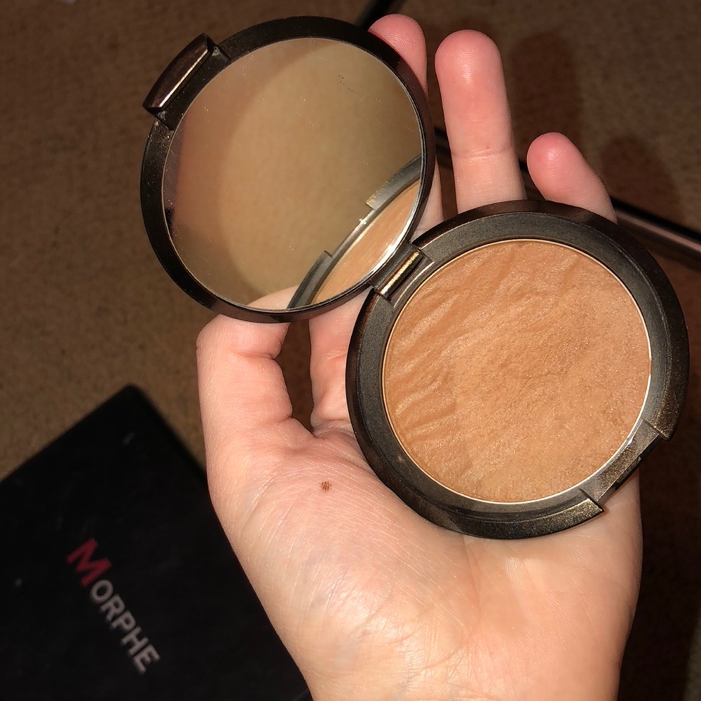 Becca Bronzer